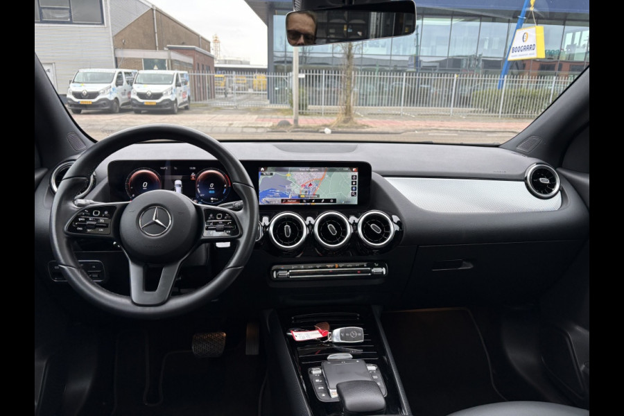 Mercedes-Benz GLA 250 e Luxury Line Panodak, LED