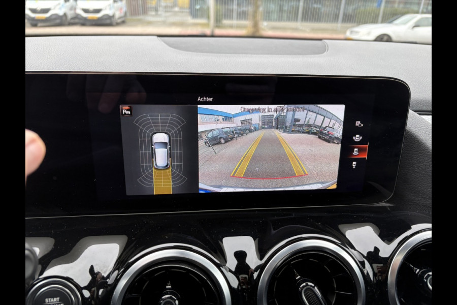 Mercedes-Benz GLA 250 e Luxury Line Panodak, LED