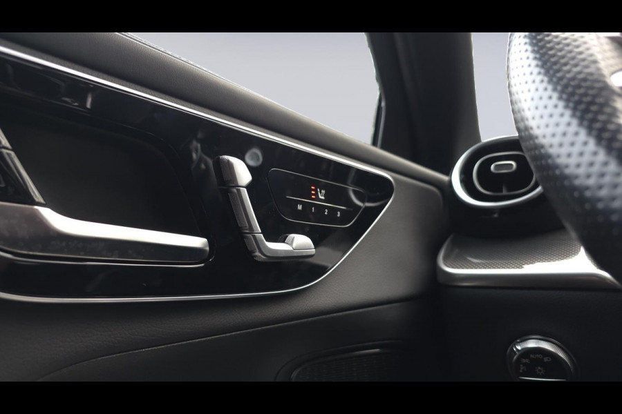 Mercedes-Benz GLC 200 4MATIC AMG Line | Panorama | Memory | Trekhaak