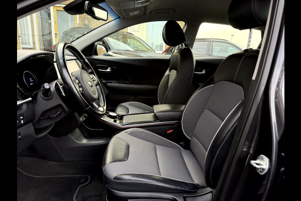 Kia e-Niro DynamicLine 64 kWh 3- Fase, Stoel/Stuurverwarming, Camera