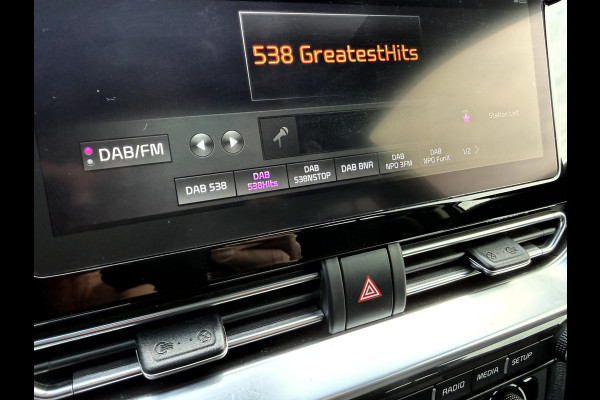 Kia e-Niro DynamicLine 64 kWh 3- Fase, Stoel/Stuurverwarming, Camera