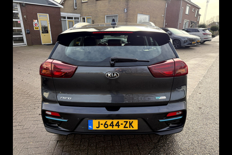 Kia e-Niro DynamicLine 64 kWh 3- Fase, Stoel/Stuurverwarming, Camera