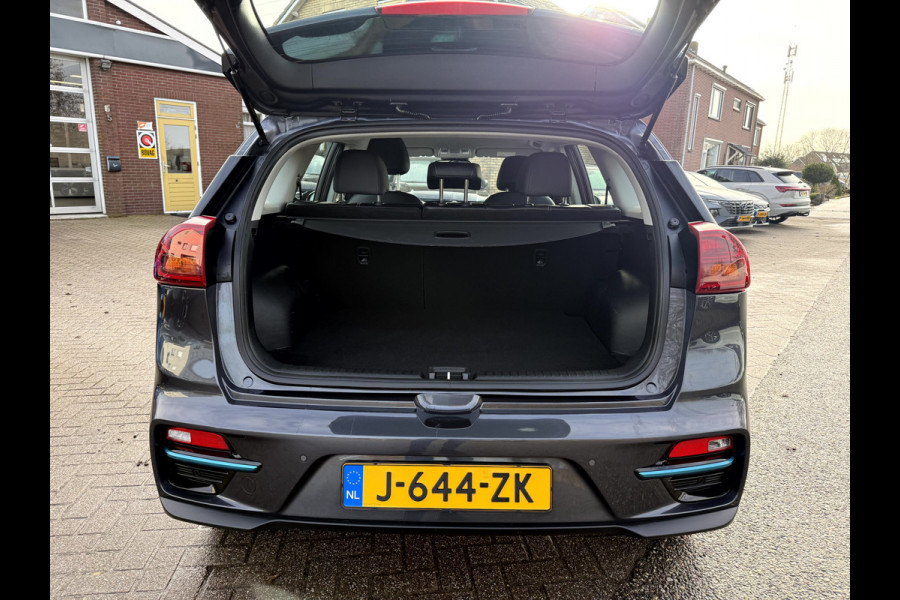 Kia e-Niro DynamicLine 64 kWh 3- Fase, Stoel/Stuurverwarming, Camera