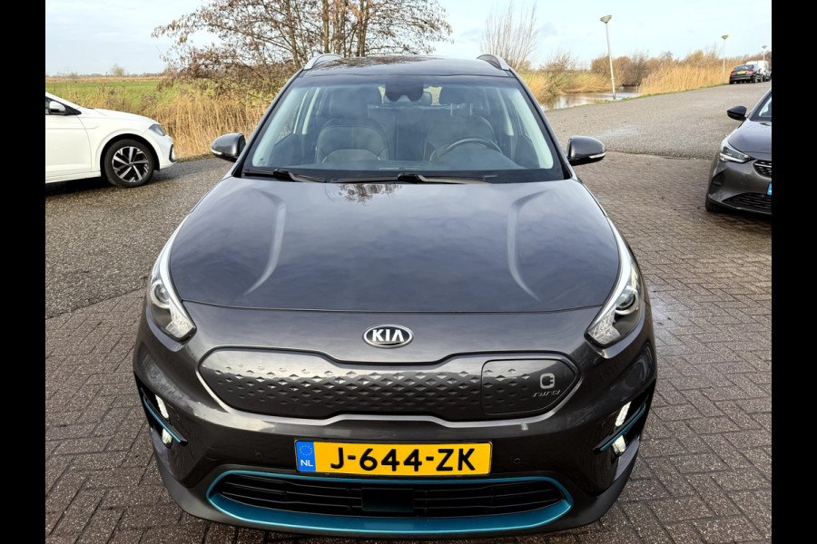 Kia e-Niro DynamicLine 64 kWh 3- Fase, Stoel/Stuurverwarming, Camera
