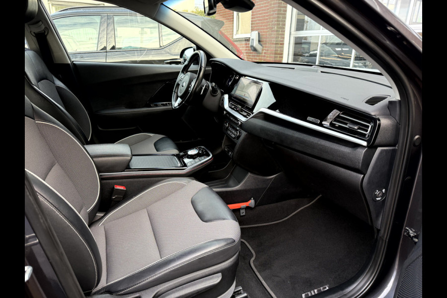 Kia e-Niro DynamicLine 64 kWh 3- Fase, Stoel/Stuurverwarming, Camera
