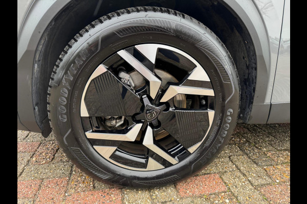 Peugeot 2008 1.2 Hybrid 136 Allure Carplay / Stoelverwarming / Clima / P-sensoren