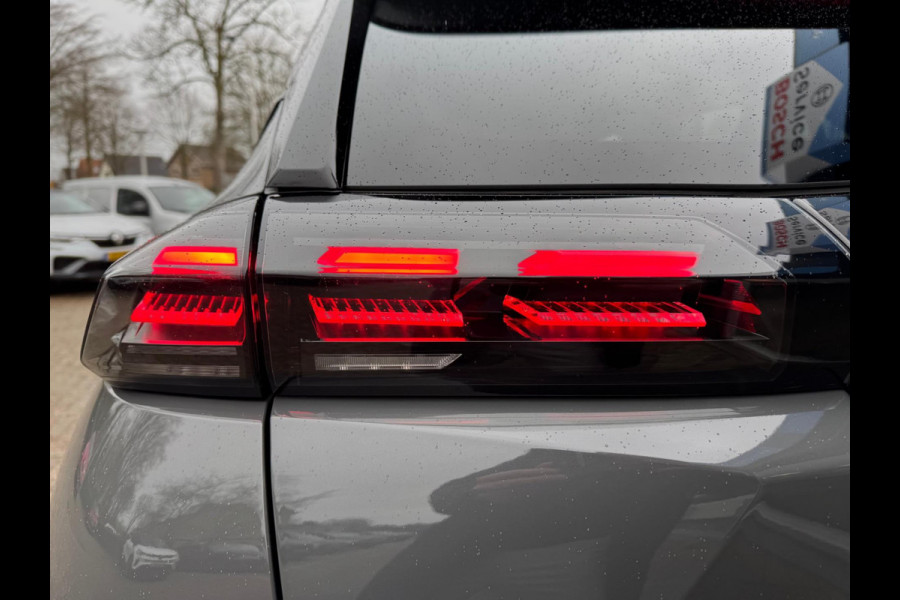 Peugeot 2008 1.2 Hybrid 136 Allure Carplay / Stoelverwarming / Clima / P-sensoren