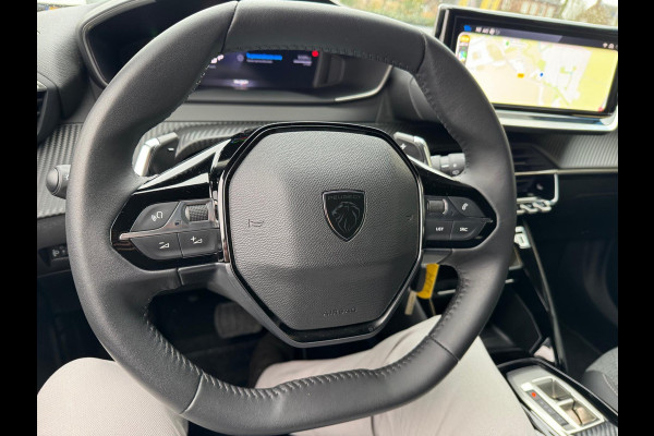 Peugeot 2008 1.2 Hybrid 136 Allure Carplay / Stoelverwarming / Clima / P-sensoren
