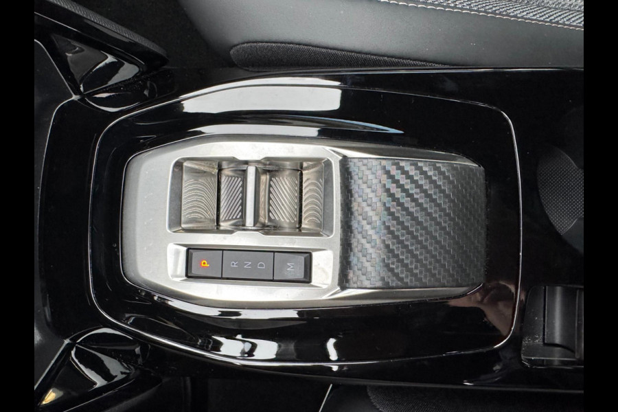 Peugeot 2008 1.2 Hybrid 136 Allure Carplay / Stoelverwarming / Clima / P-sensoren