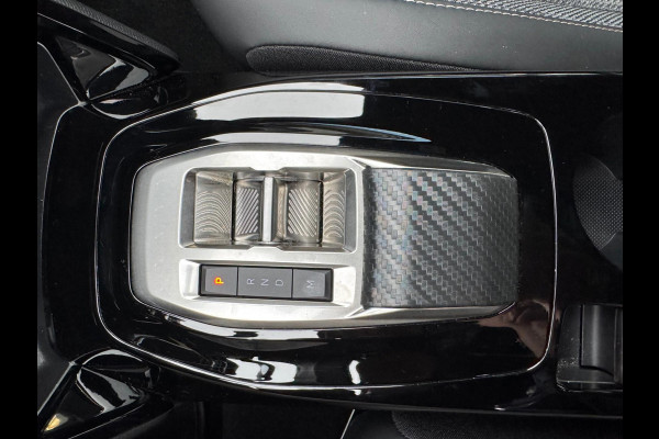 Peugeot 2008 1.2 Hybrid 136 Allure Carplay / Stoelverwarming / Clima / P-sensoren