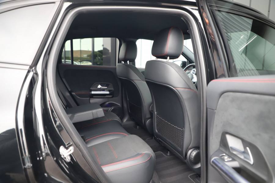 Mercedes-Benz EQA 250 AMG 67 kWh | 190PK | Led | Sfeerverlichting | Widescreen | Clima | Stoelverwarming | Elek. Kofferklep | Standkachel | 2023.