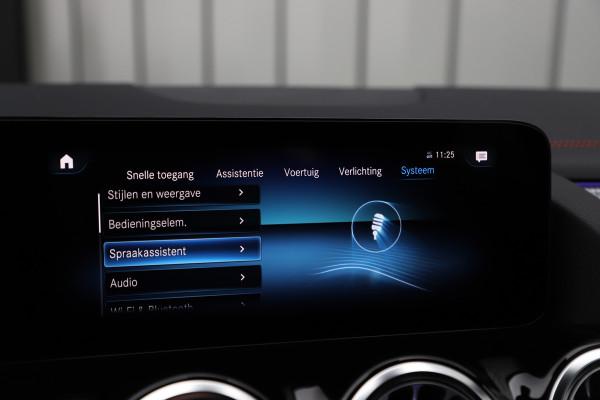 Mercedes-Benz EQA 250 AMG 67 kWh | 190PK | Led | Sfeerverlichting | Widescreen | Clima | Stoelverwarming | Elek. Kofferklep | Standkachel | 2023.