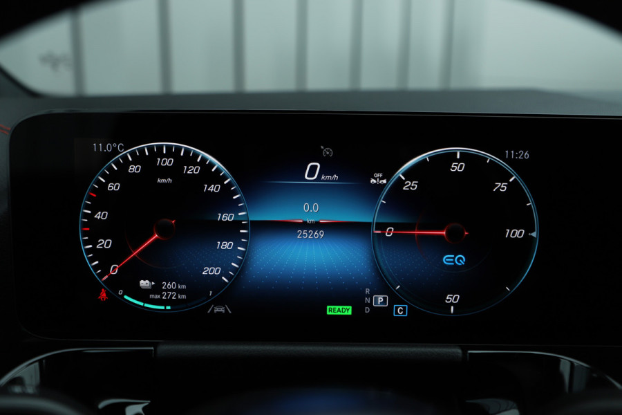 Mercedes-Benz EQA 250 AMG 67 kWh | 190PK | Led | Sfeerverlichting | Widescreen | Clima | Stoelverwarming | Elek. Kofferklep | Standkachel | 2023.