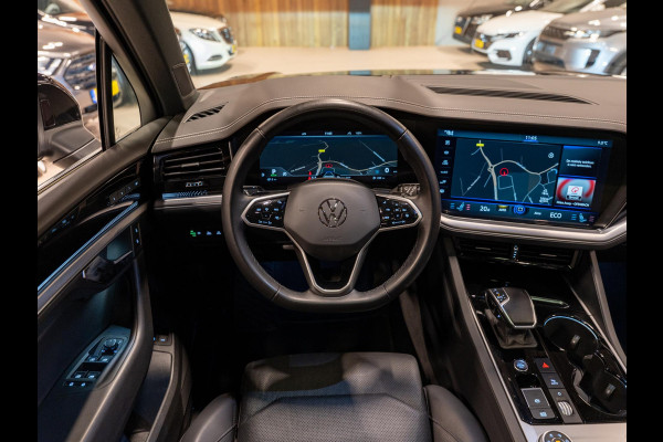 Volkswagen Touareg 3.0 TSi eHybrid 380PK 4MOTION, Pano, Softclose, Nachtzicht, 360 Cam, ACC, Leder, Massage Seats, Apple Carplay