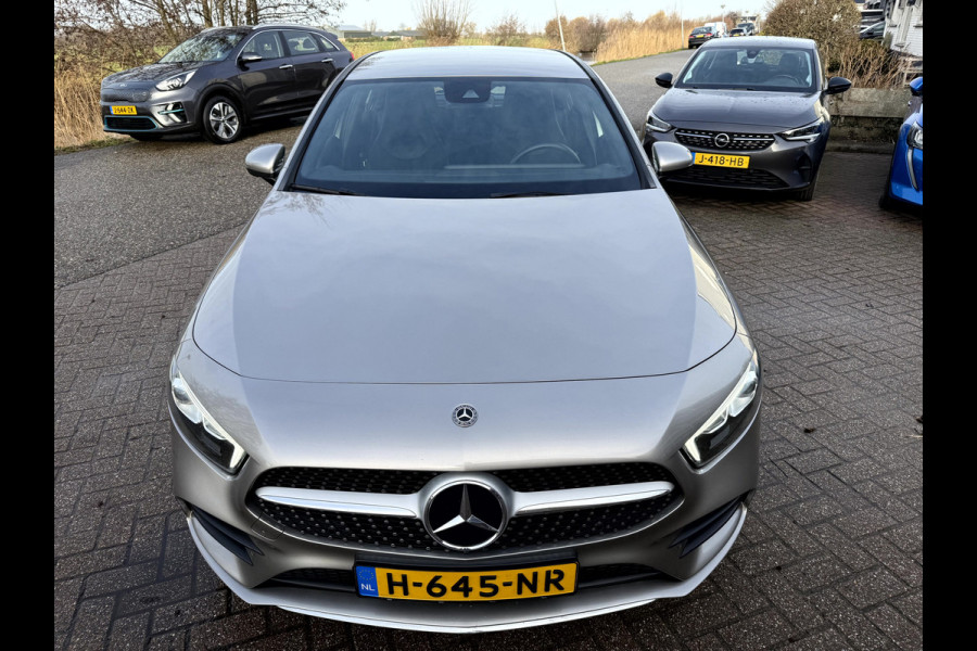 Mercedes-Benz A-Klasse 180 Business Solution AMG App Connect, Camera, Led