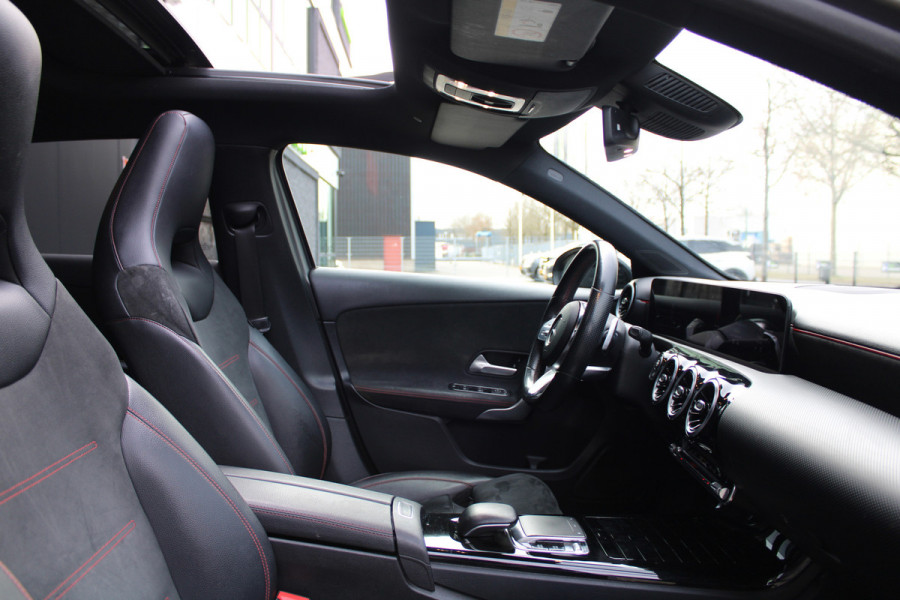 Mercedes-Benz A-Klasse 180 d Business Solution AMG | NAP! | PANO | CAMERA | CARPLAY | STOELVERWARMING | DEALER ONDH |