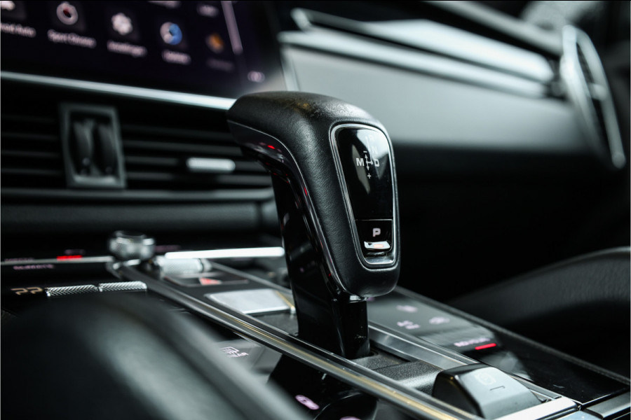 Porsche Cayenne Coupé 3.0 E-Hybrid - Sport Chrono + | Panorama | Stoelverwarming | Camera