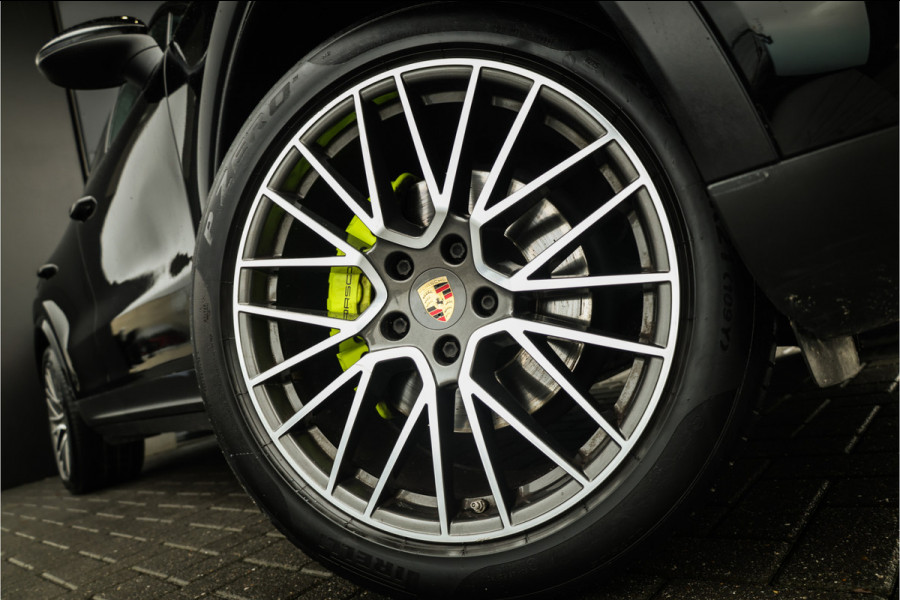 Porsche Cayenne Coupé 3.0 E-Hybrid - Sport Chrono + | Panorama | Stoelverwarming | Camera