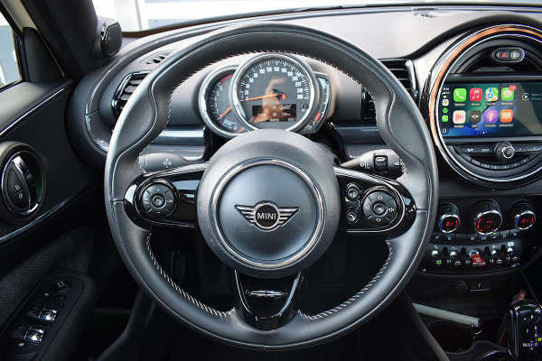 MINI Clubman 1.5 Cooper Chili | Apple CarPlay | Half Leer | Stoelverw. | LED