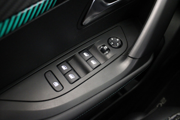 Peugeot 2008 1.2 PureTech Allure |Camera|Navi|