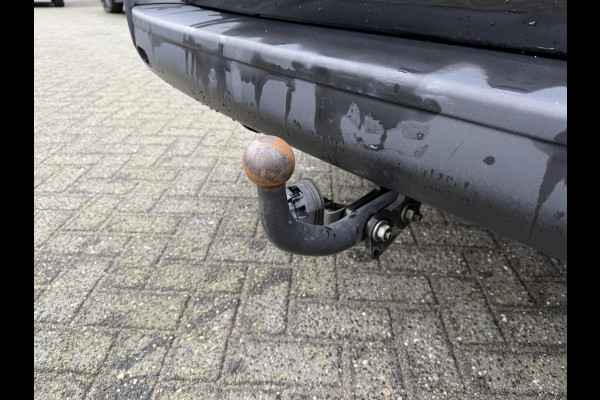 Peugeot Expert 231L 2.0 BlueHDI 120 Premium | Trekhaak | Lederen Bekleding | Cruise Control | Airco | Elektrische Schuifdeur Rechts |
