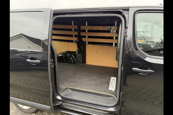 Peugeot Expert 231L 2.0 BlueHDI 120 Premium | Trekhaak | Lederen Bekleding | Cruise Control | Airco | Elektrische Schuifdeur Rechts |