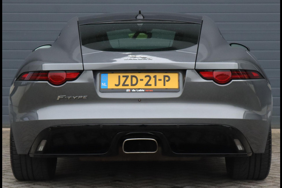 Jaguar F-Type P300 RWD R-Dynamic