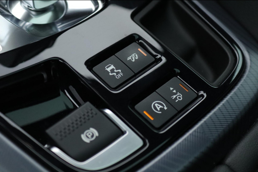 Jaguar F-Type P300 RWD R-Dynamic