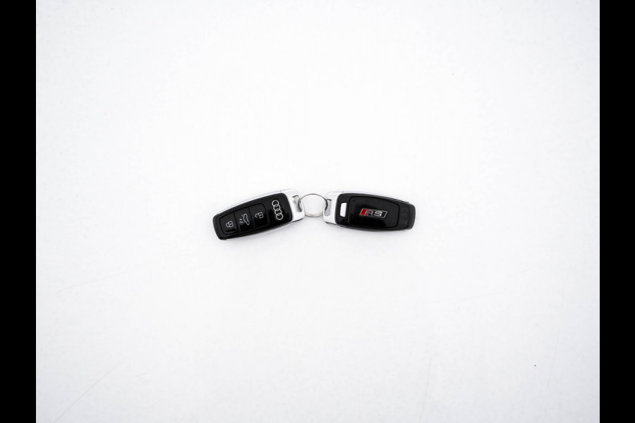 Audi RS Q8 4.0 TFSI Quattro * PANO | MILLTEK-EXHAUST | CERAMIC-BRAKES | CARBON-PACK | LEATHER | MEMORY-PACK | 4-WHEEL-STEERING | AIRSUSPENSION | BANG&OLUFSEN | ADAPTIVE-CRUISE | BLINDSPOT | TOPVIEW | SOFTCLOSE |  ....