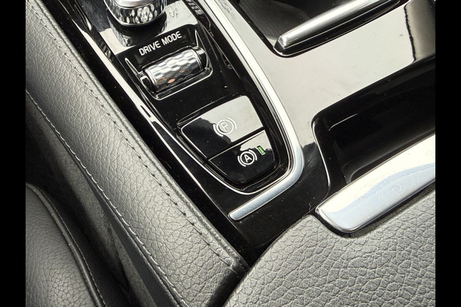 Volvo V60 2.0 T6 Recharge AWD Inscription | Panoramadak | Stoel/Stuurverwarming | Apple carplay | Elek. trekhaak | Sportstoelen | Leder