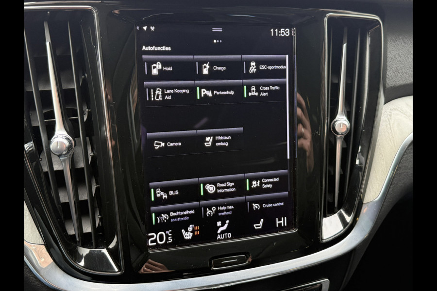 Volvo V60 2.0 T6 Recharge AWD Inscription | Panoramadak | Stoel/Stuurverwarming | Apple carplay | Elek. trekhaak | Sportstoelen | Leder