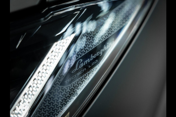 Lamborghini Urus 4.0 V8 S | Urus S | BTW | Akrapovic | Luchtvering | Geel stiksel pakket |