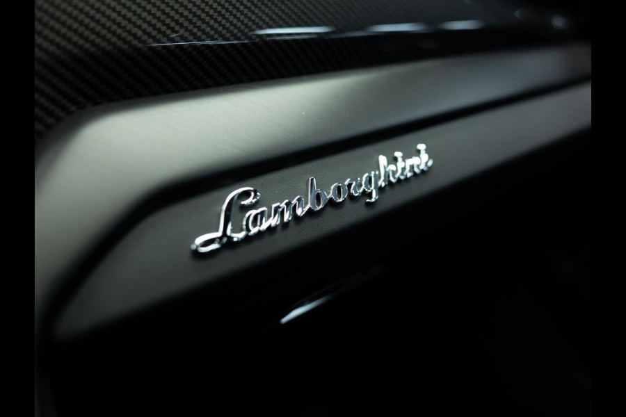 Lamborghini Urus 4.0 V8 S | Urus S | BTW | Akrapovic | Luchtvering | Geel stiksel pakket |