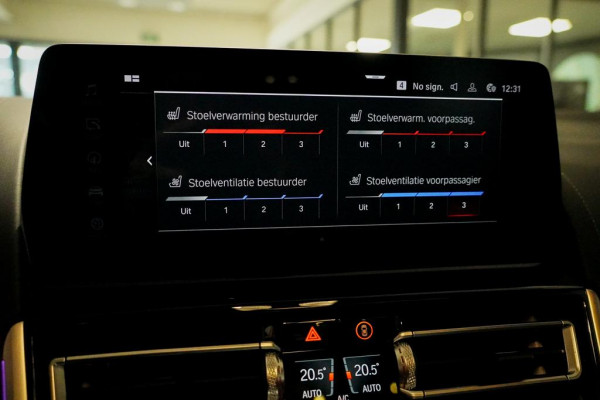 BMW 8 Serie Gran Coupé 840i xDrive High Exe Individual / B&W / Pano / Carbon / M-Stoelen / Adaptive