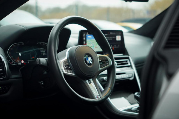 BMW 8 Serie Gran Coupé 840i xDrive High Exe Individual / B&W / Pano / Carbon / M-Stoelen / Adaptive