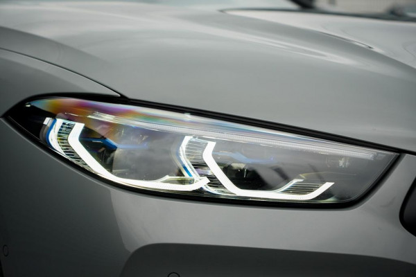 BMW 8 Serie Gran Coupé 840i xDrive High Exe Individual / B&W / Pano / Carbon / M-Stoelen / Adaptive
