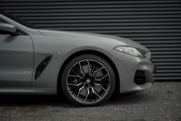 BMW 8 Serie Gran Coupé 840i xDrive High Exe Individual / B&W / Pano / Carbon / M-Stoelen / Adaptive
