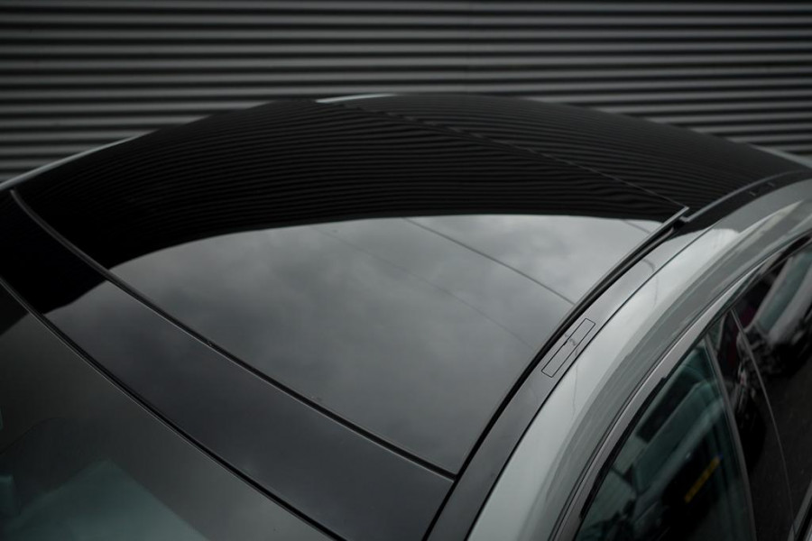 BMW 8 Serie Gran Coupé 840i xDrive High Exe Individual / B&W / Pano / Carbon / M-Stoelen / Adaptive