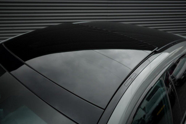 BMW 8 Serie Gran Coupé 840i xDrive High Exe Individual / B&W / Pano / Carbon / M-Stoelen / Adaptive