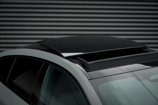 BMW 8 Serie Gran Coupé 840i xDrive High Exe Individual / B&W / Pano / Carbon / M-Stoelen / Adaptive