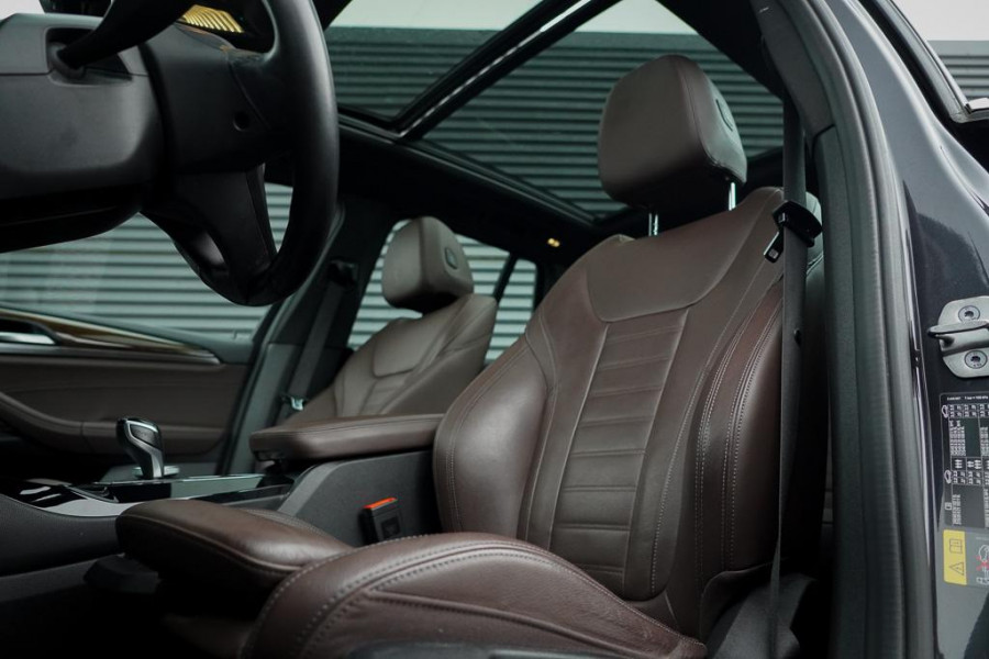 BMW X3 xDrive30e LCI / Pano / Elek Trekhaak / Facelift / HUD / Incl BTW