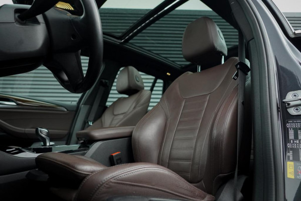 BMW X3 xDrive30e LCI / Pano / Elek Trekhaak / Facelift / HUD / Incl BTW