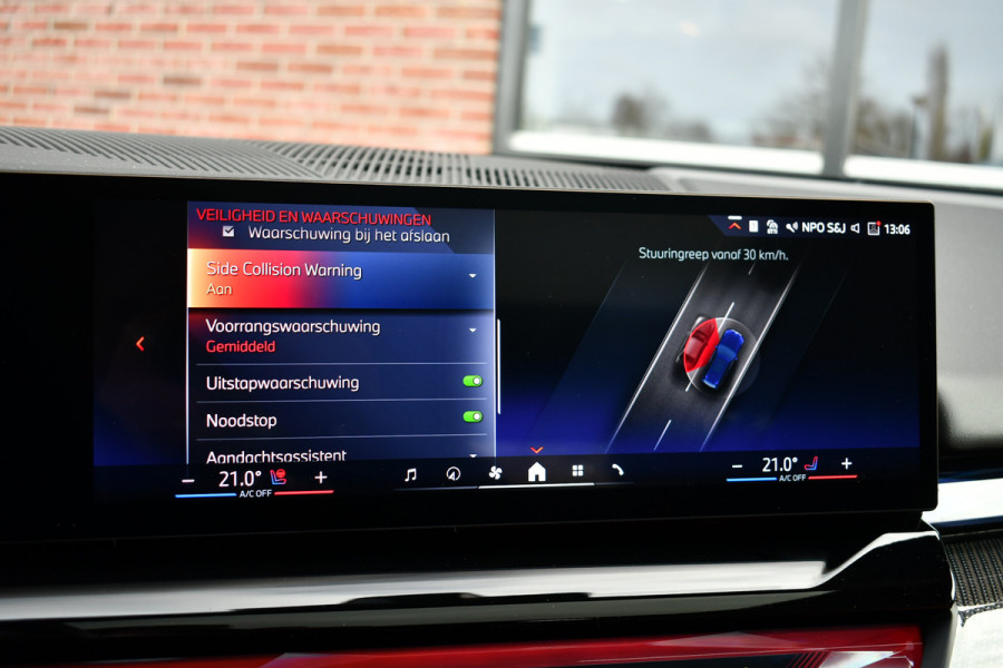 BMW i5 Touring eDrive40 M-Sport Pano Adp-demping B&W Comfzetel+Vent 20inch