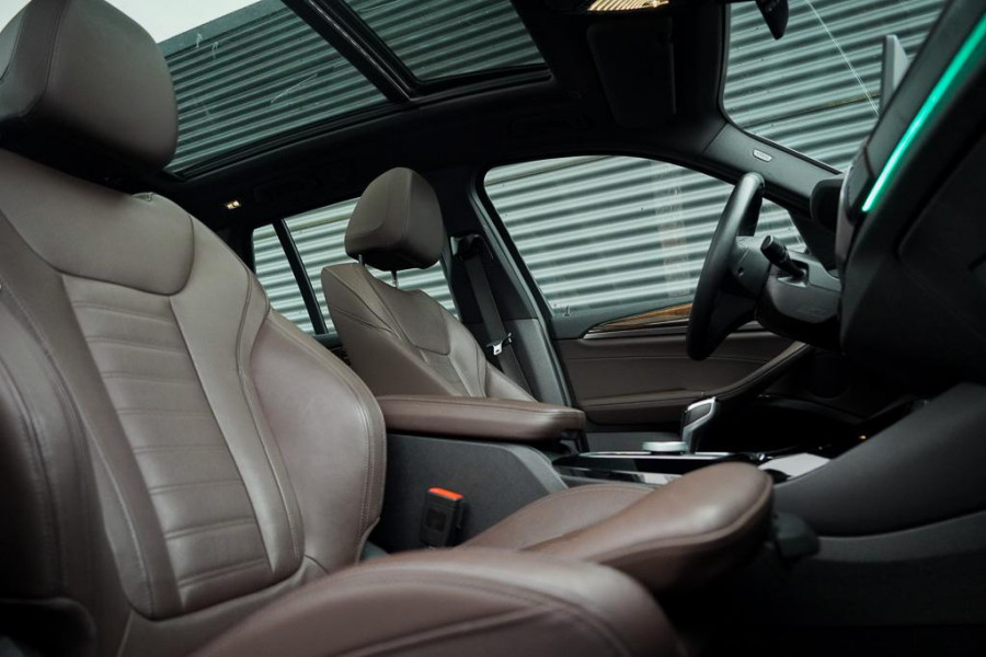 BMW X3 xDrive30e LCI / Pano / Elek Trekhaak / Facelift / HUD / Incl BTW