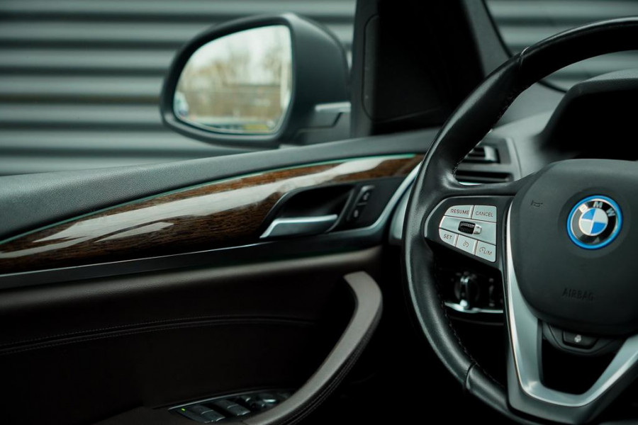 BMW X3 xDrive30e LCI / Pano / Elek Trekhaak / Facelift / HUD / Incl BTW