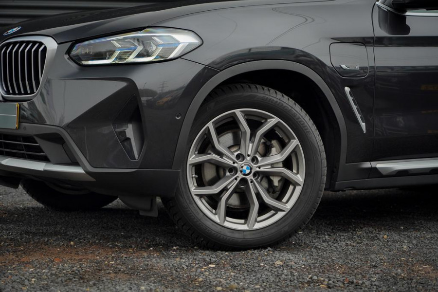 BMW X3 xDrive30e LCI / Pano / Elek Trekhaak / Facelift / HUD / Incl BTW