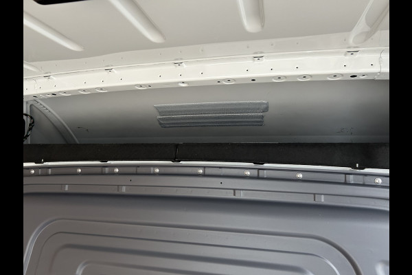 Mercedes-Benz Sprinter 317 CDI L2 H2 Automaat / 360 Camera / MBUX / Navigatie / Cruise control / Airco / 270 Graden achterdeuren