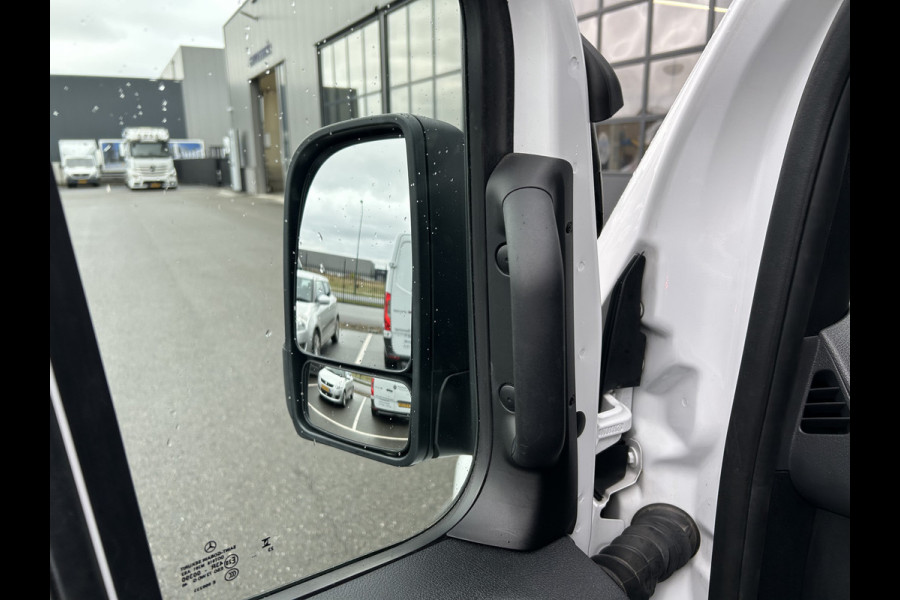 Mercedes-Benz Sprinter 317 CDI L2 H2 Automaat / 360 Camera / MBUX / Navigatie / Cruise control / Airco / 270 Graden achterdeuren