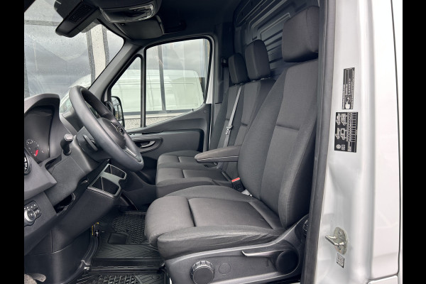 Mercedes-Benz Sprinter 317 CDI L2 H2 Automaat / 360 Camera / MBUX / Navigatie / Cruise control / Airco / 270 Graden achterdeuren