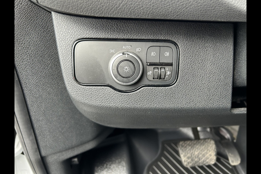Mercedes-Benz Sprinter 317 CDI L2 H2 Automaat / 360 Camera / MBUX / Navigatie / Cruise control / Airco / 270 Graden achterdeuren